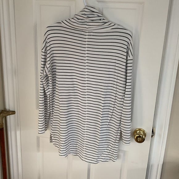 Loose cowl neck long sleeve top. - Picture 2 of 9